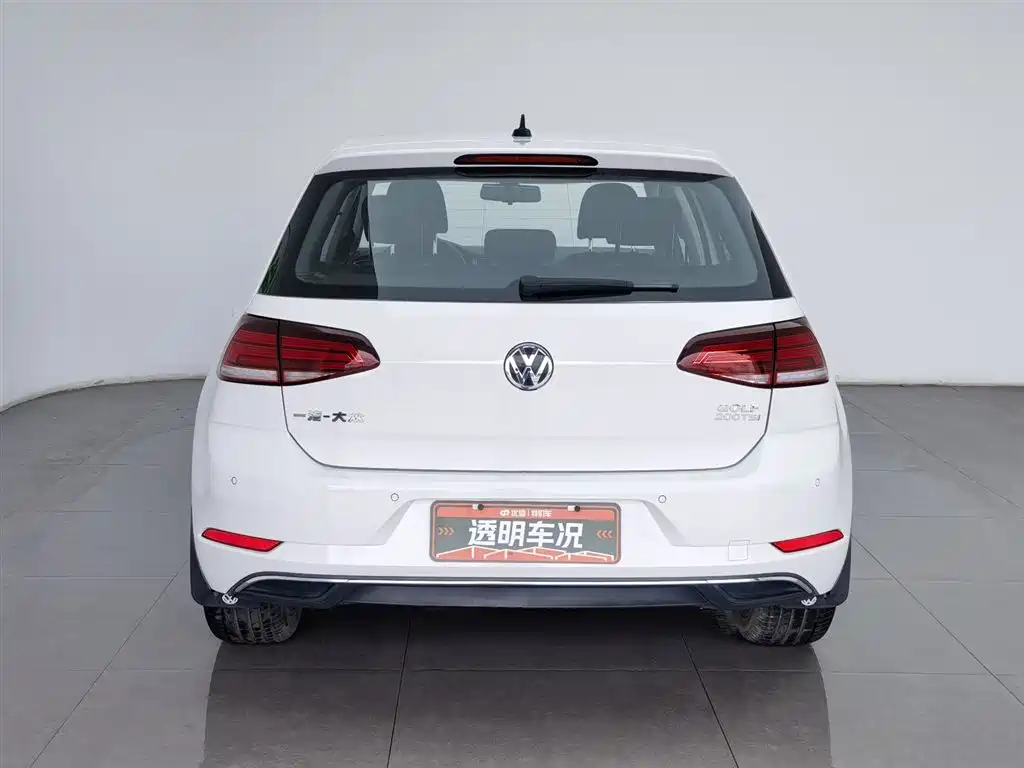 Volkswagen Golf 2020 200TSI DSG Comfort Progressive Edition фото 4