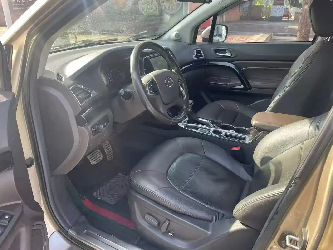 GAC Trumpchi Trumpchi GS4 2016 235T G-DCT Luxury Edition фото 7