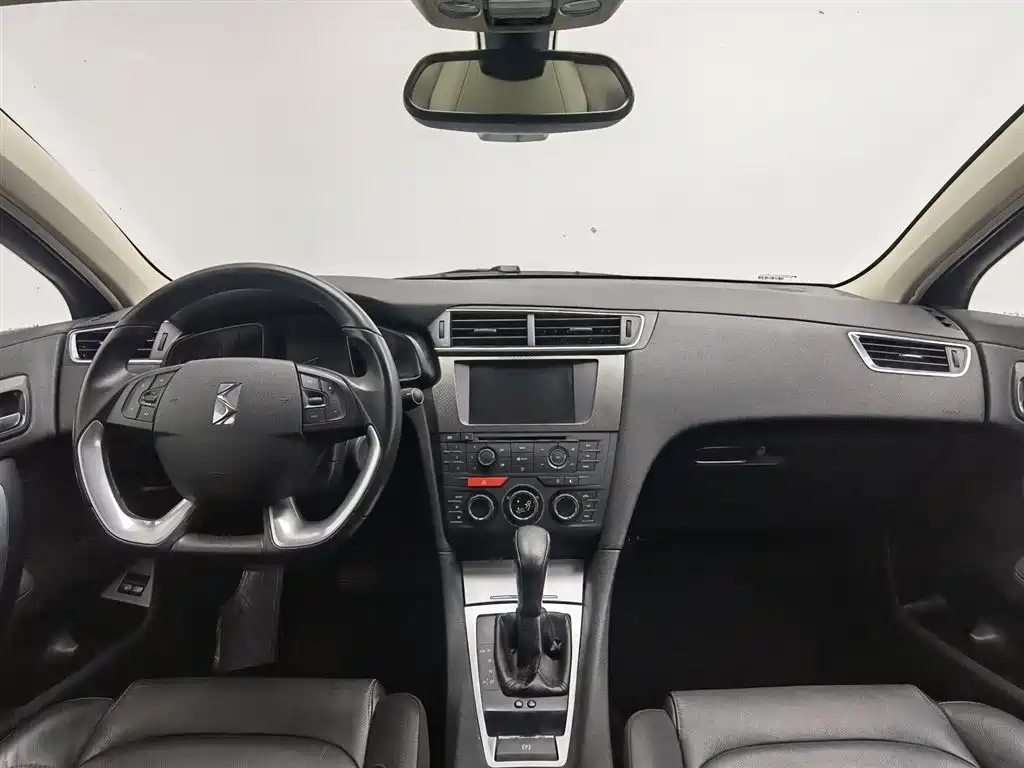 DS 4S 2016 Model 1.6T Automatic Smart Enjoy Edition THP160 фото 5