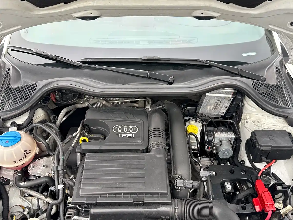 Audi A1 2016 30 TFSI Sportback S Line Sport Edition фото 13
