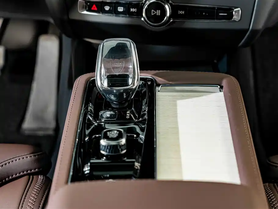 Volvo S90 2026 2026 B5 Zhiyuan Luxury Edition