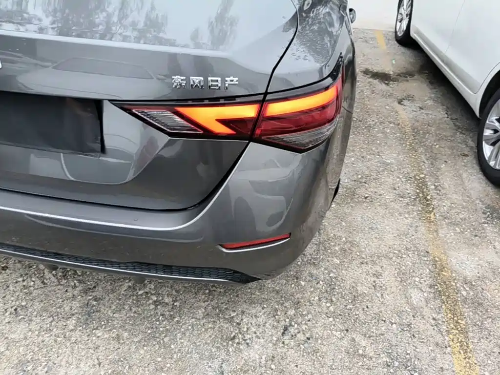 Nissan SYLPHY, миниатюра 8