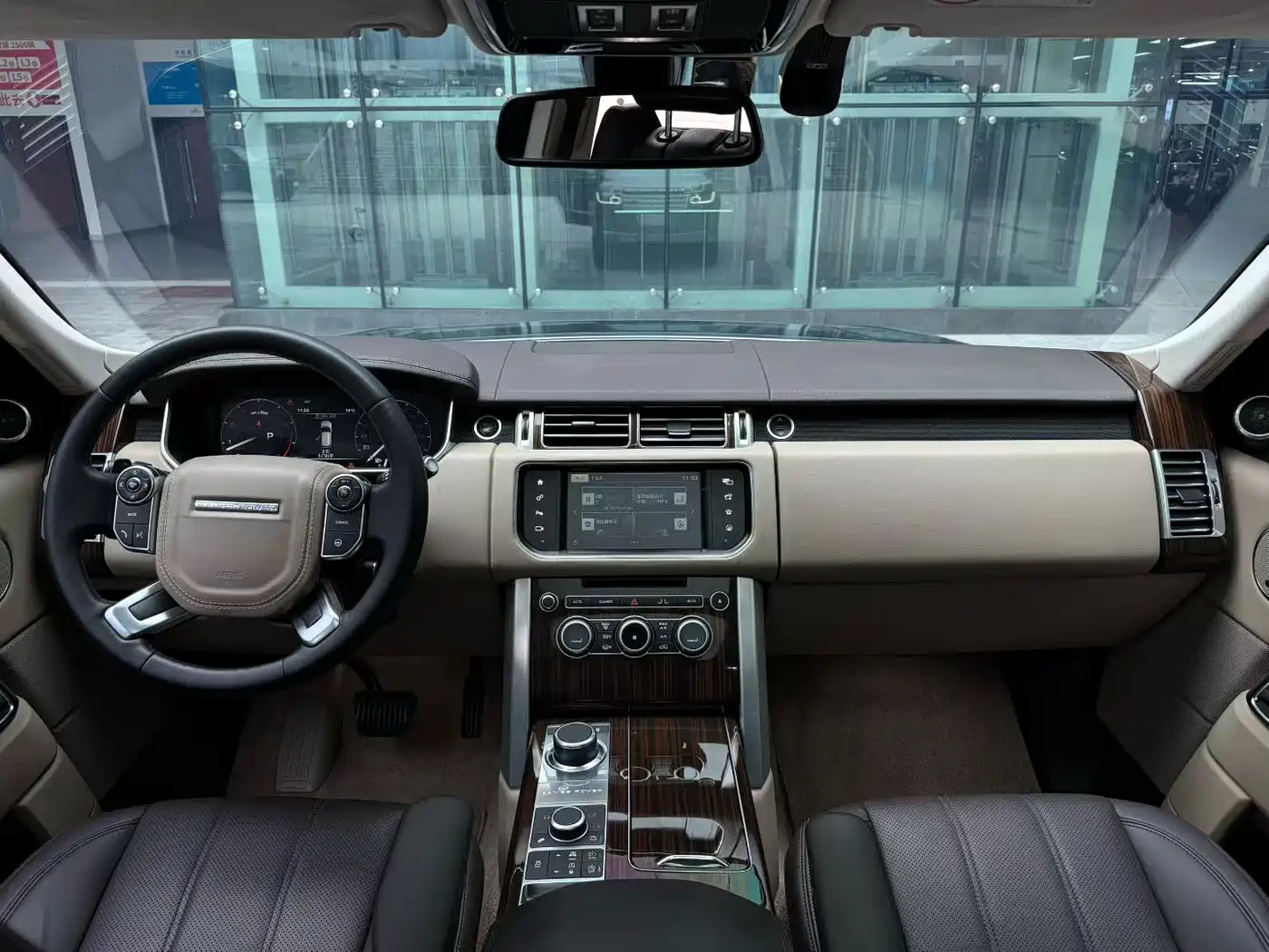 Land Rover Range Rover 2016 3.0 SC V6 Vogue LWB фото 7