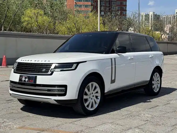 Land Rover Range Rover 2024 3.0 L6 400PS Golden Age Extended 7-Seater