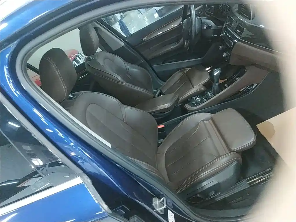 BMW X1 2018 sDrive18Li Premium Model фото 25