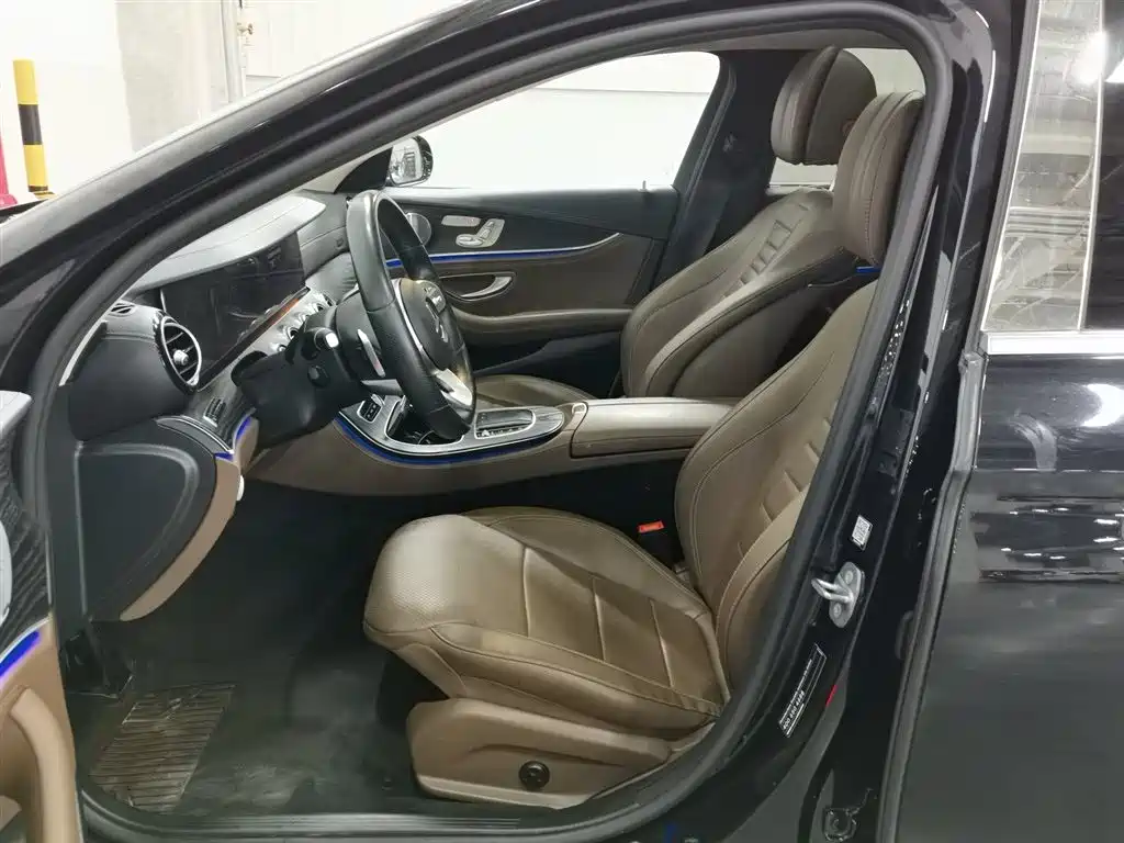 Mercedes-Benz E-Class 2020 E 300 L Sport Luxury Model фото 10