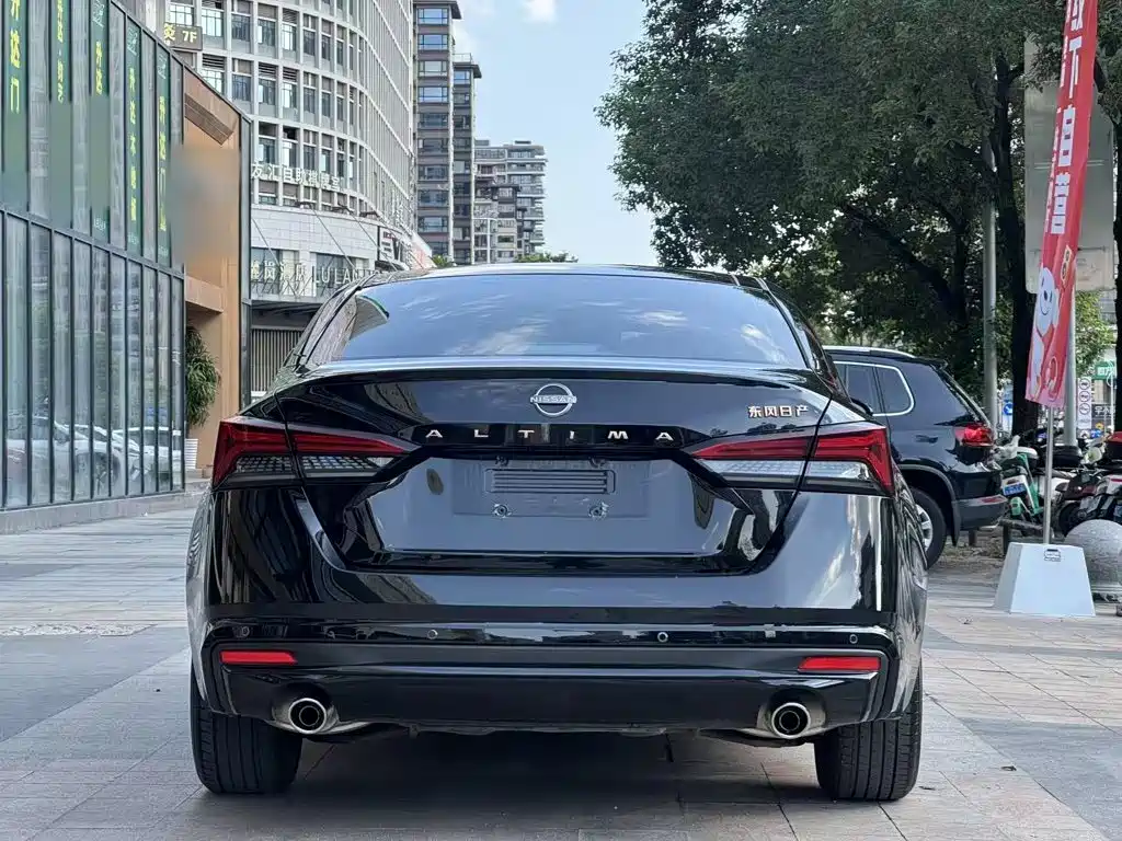 صورة 16 - Nissan Teana
