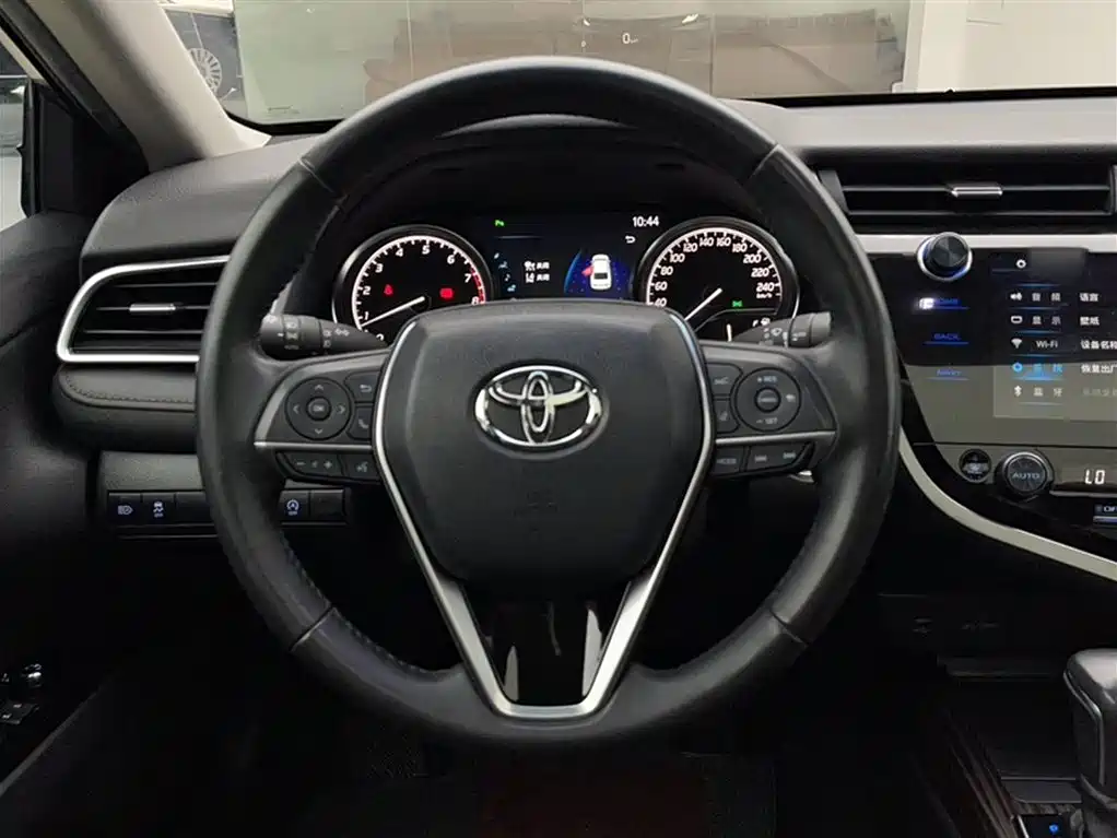 Toyota Camry 2019 2.5G Luxury Edition China VI фото 15
