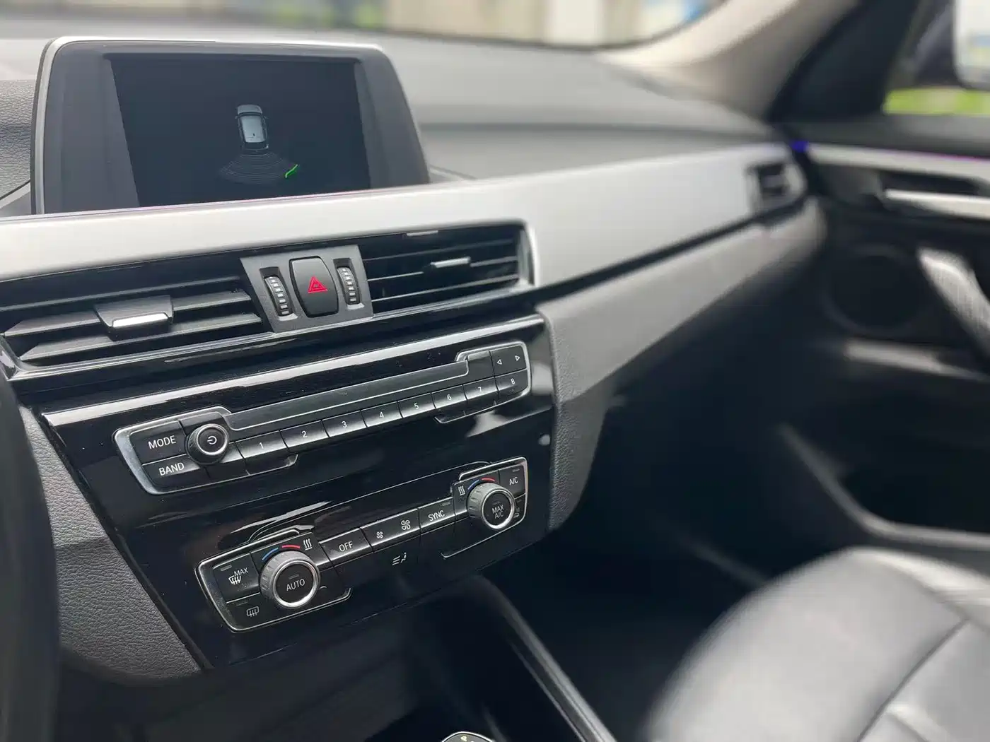 BMW X1 2018 sDrive18Li Fashion Model фото 20