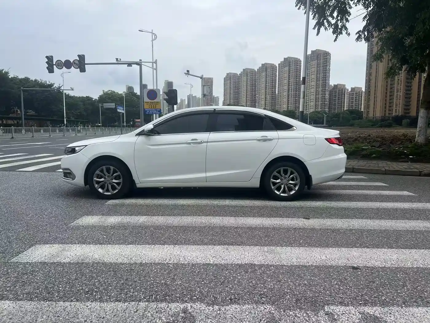 Geely Emgrand GL 2017 2017 1.8L DCT Elite