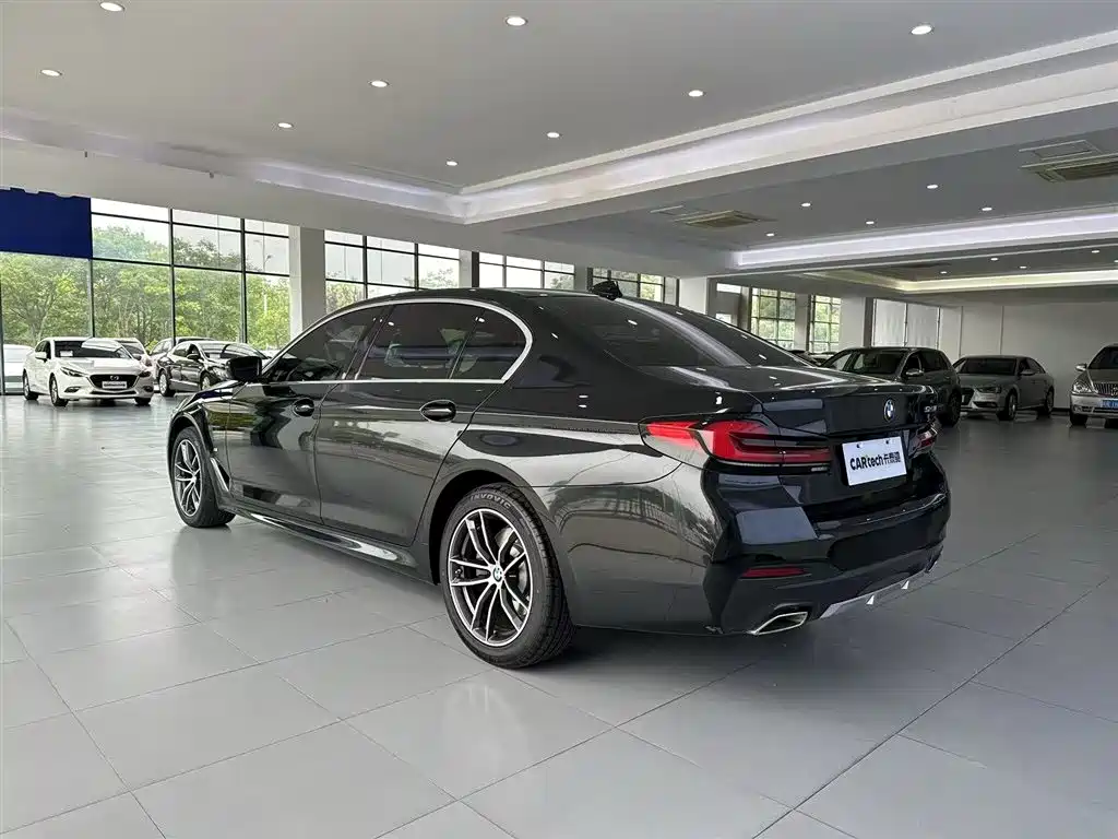 BMW 5 Series 2022 525Li M Sport Package фото 13