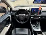 Фото 10 - Toyota Wildlander