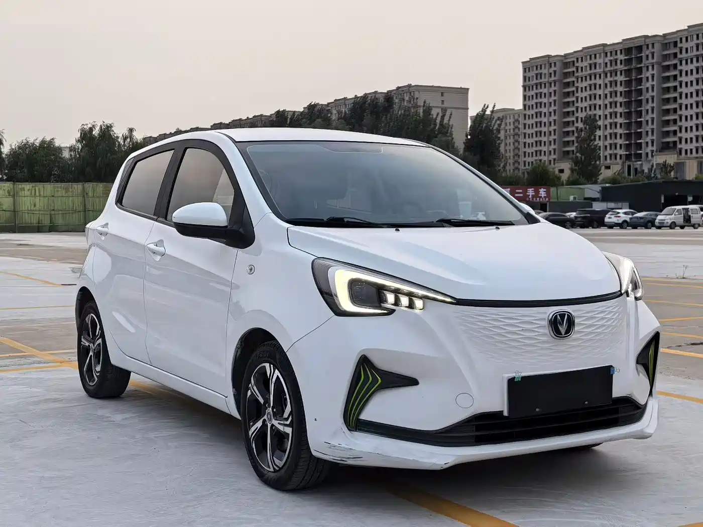 Photo 3 - Changan Benben E-Star
