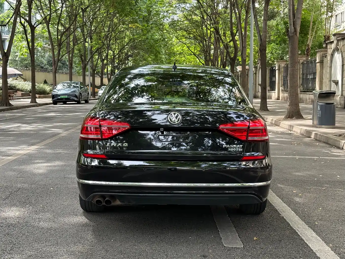 Volkswagen Passat 2017 280TSI DSG Prestige фото 14