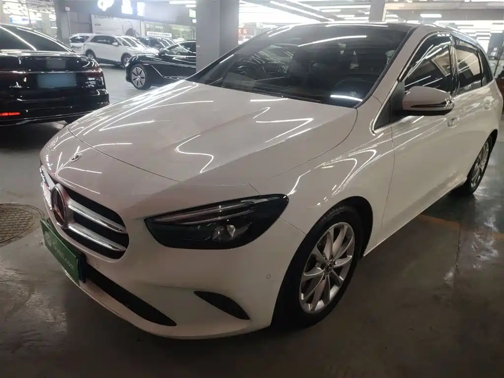 Mercedes-Benz B-Class 2021 B 200 Fashion фото 2