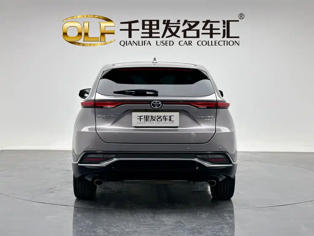 Фото 2 - Toyota Venza
