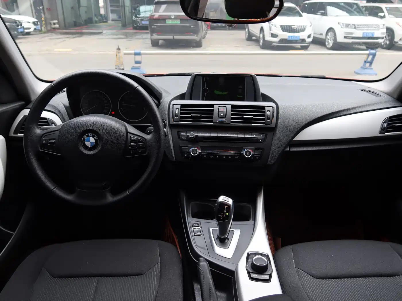 BMW 1 Series (Import) 2013 Facelift 118i Sport Model фото 6