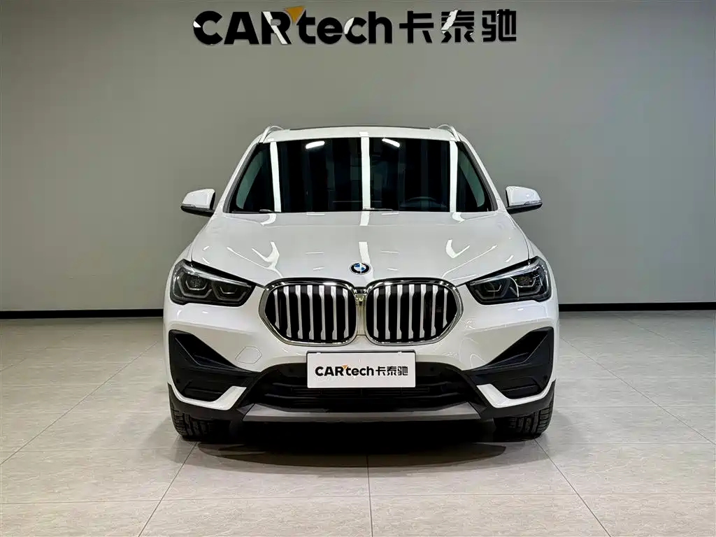 BMW X1 2022 sDrive25Li Leading фото 3