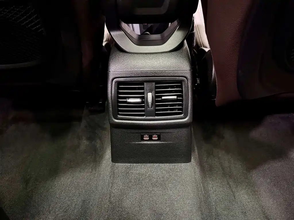 BMW X1 2022 sDrive25Li Leading фото 22