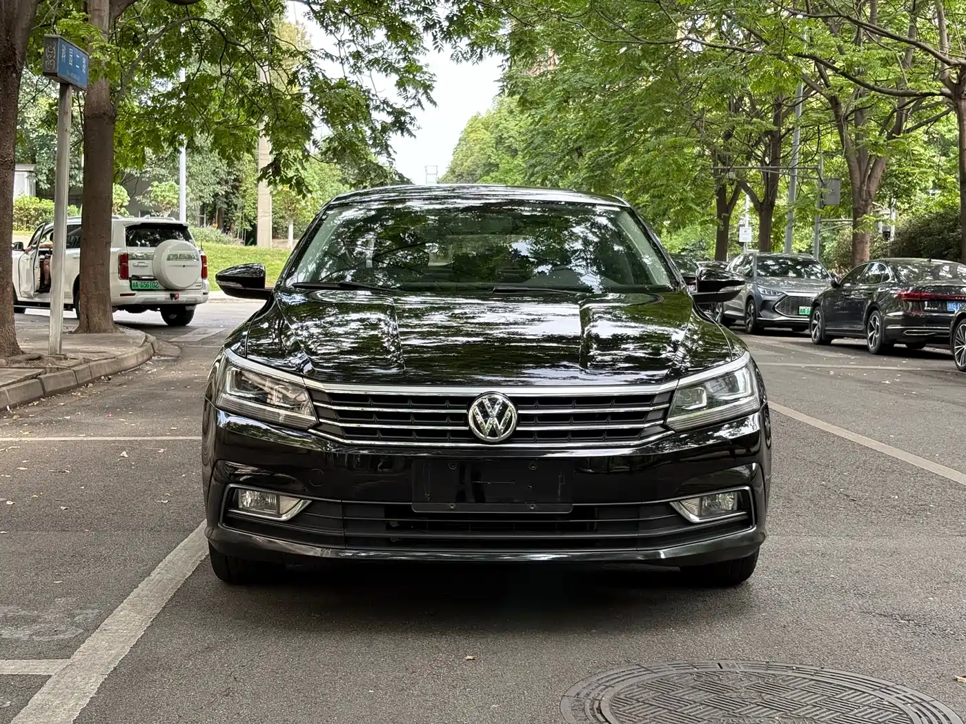 Volkswagen Passat 2017 280TSI DSG Prestige фото 2