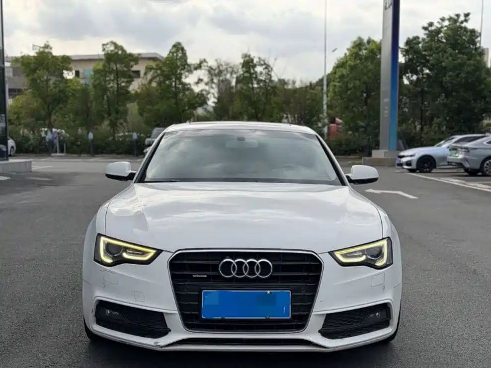 Фото 2 - Audi A5 (Import)