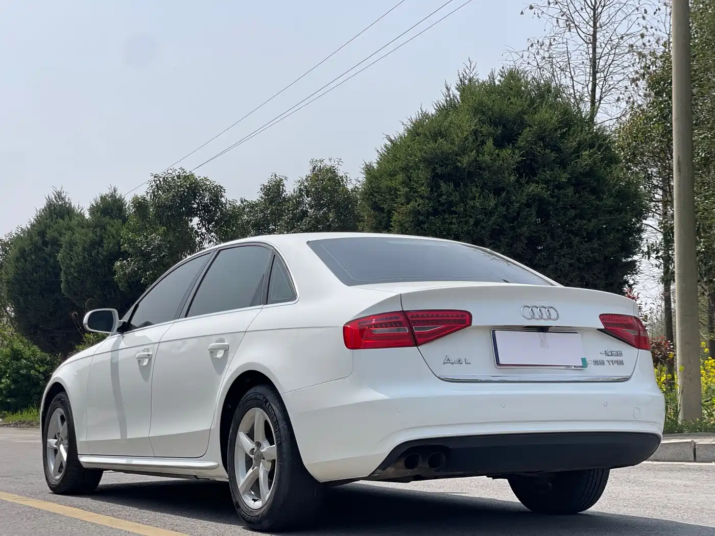 Audi A4L 2013 35 TFSI Automatic Comfort фото 5