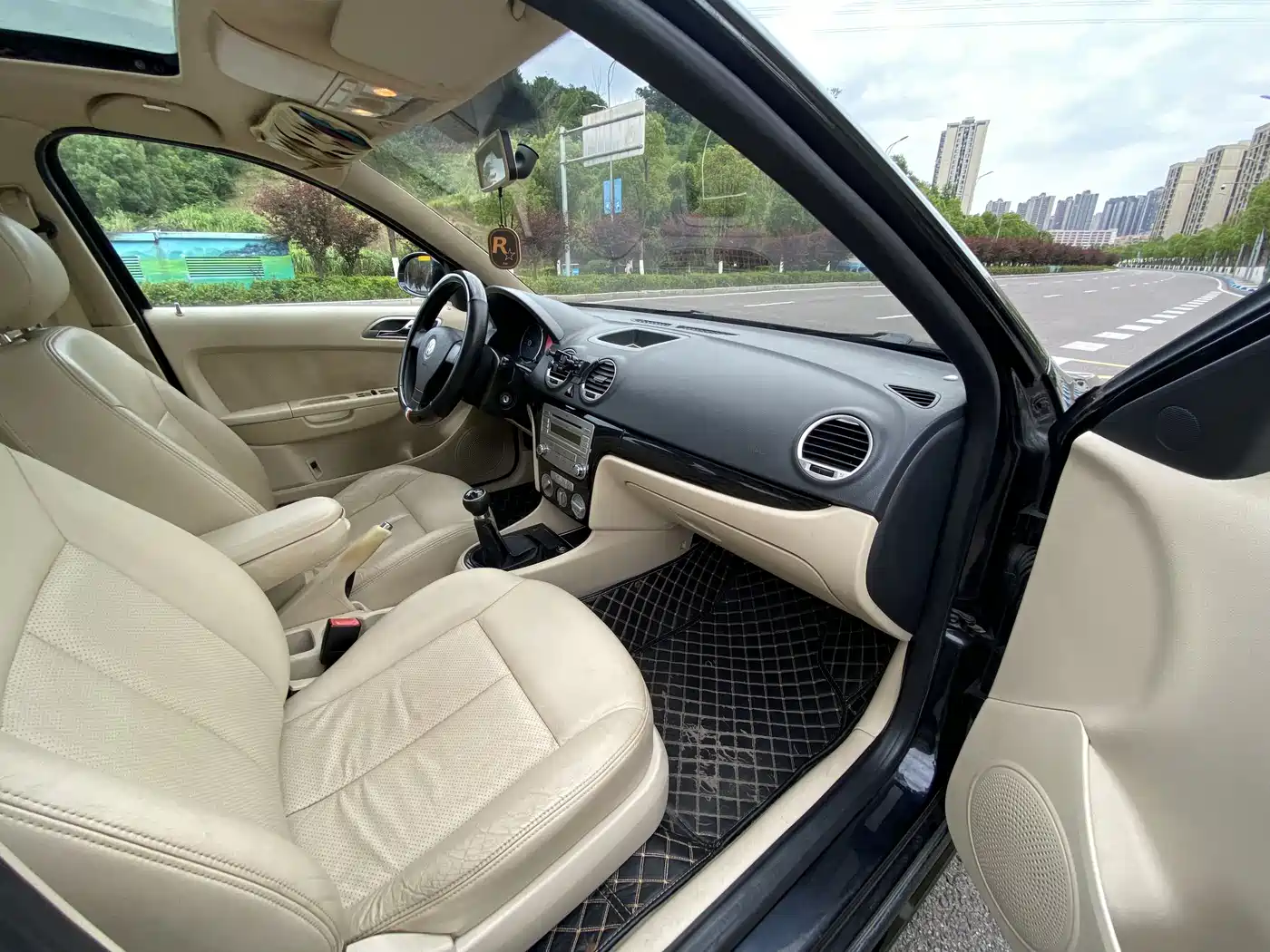 Volkswagen Lavida 2008 Model 1.6L Manual Pinyou Edition фото 20