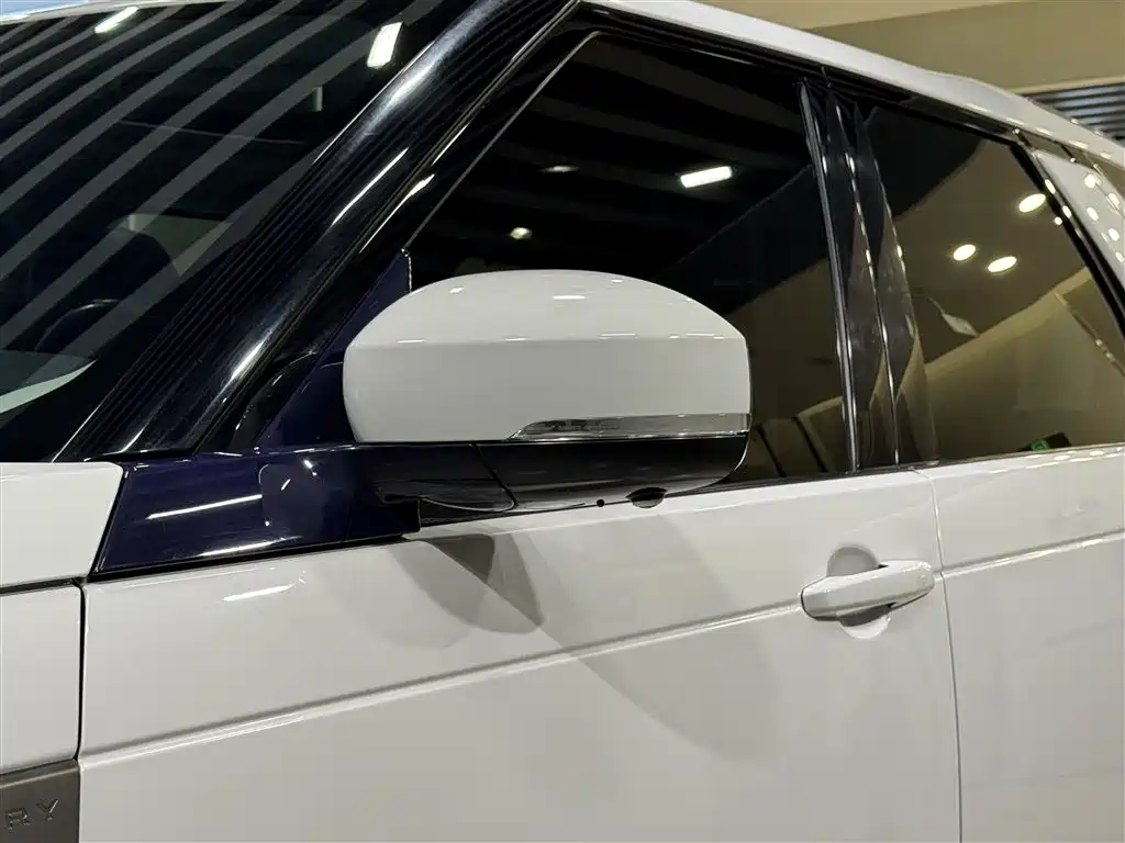 Land Rover Discovery 2018 3.0 SC V6 SE фото 20