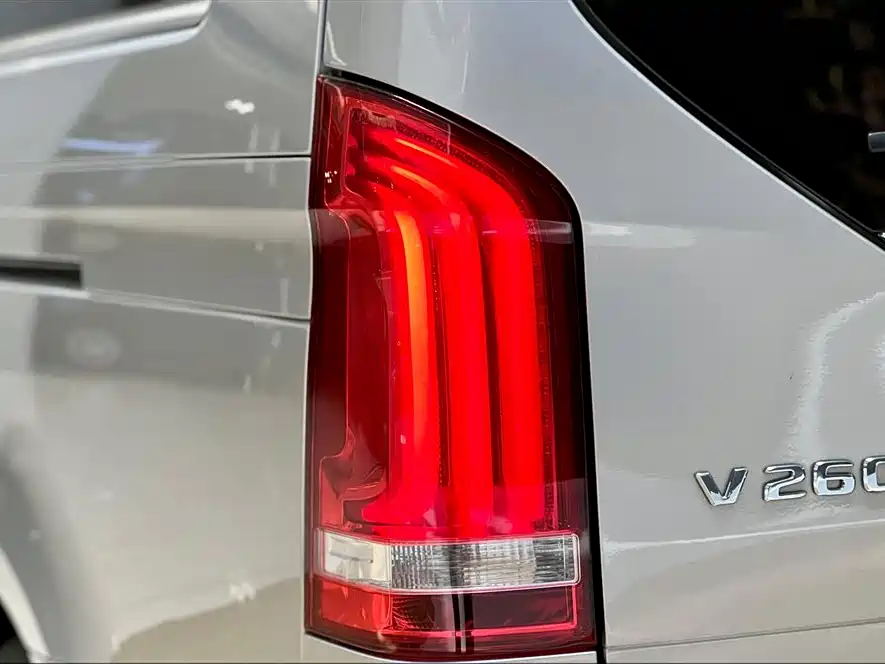 Mercedes-Benz V-Class 2018 V 260 L Premium Long Version China V фото 17