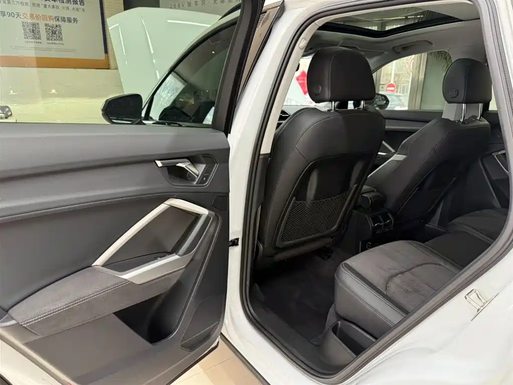 Audi Q3 2023 35 TFSI Fashion Dynamic (1.4T) фото 17