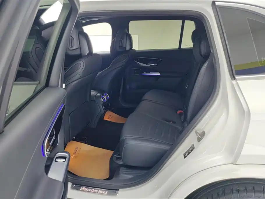 Mercedes-Benz GLC 2023 GLC 260 L 4MATIC Luxury 7-Seater фото 11