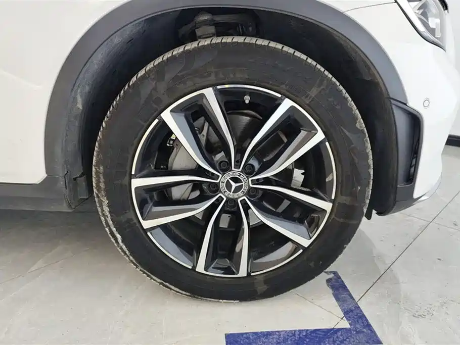 Mercedes-Benz GLC 2022 Facelift II GLC 260 L 4MATIC Luxury фото 6
