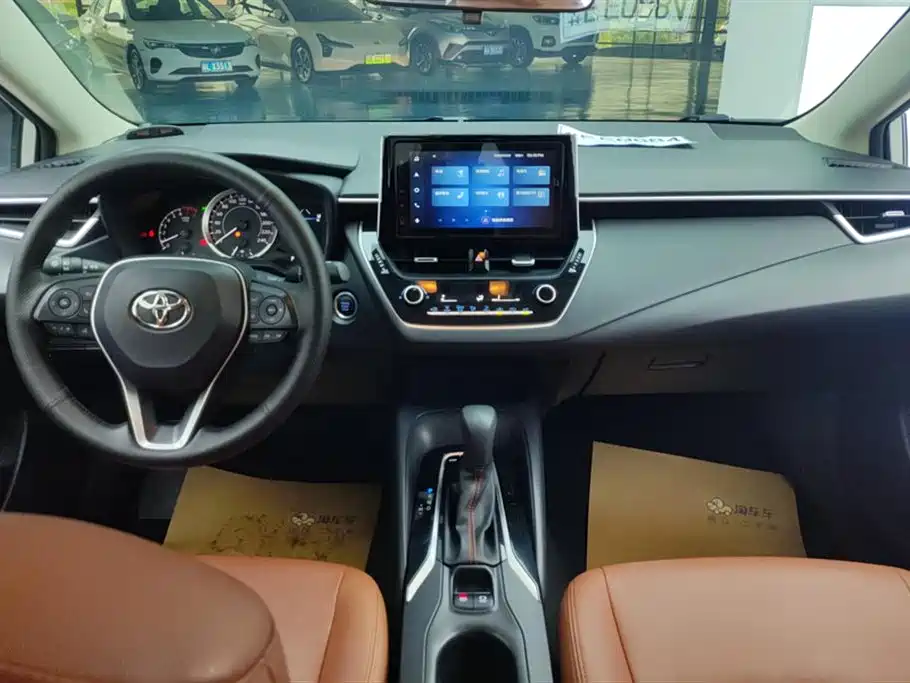 Toyota Corolla 2021 1.2T S-CVT Elite PLUS Edition фото 12