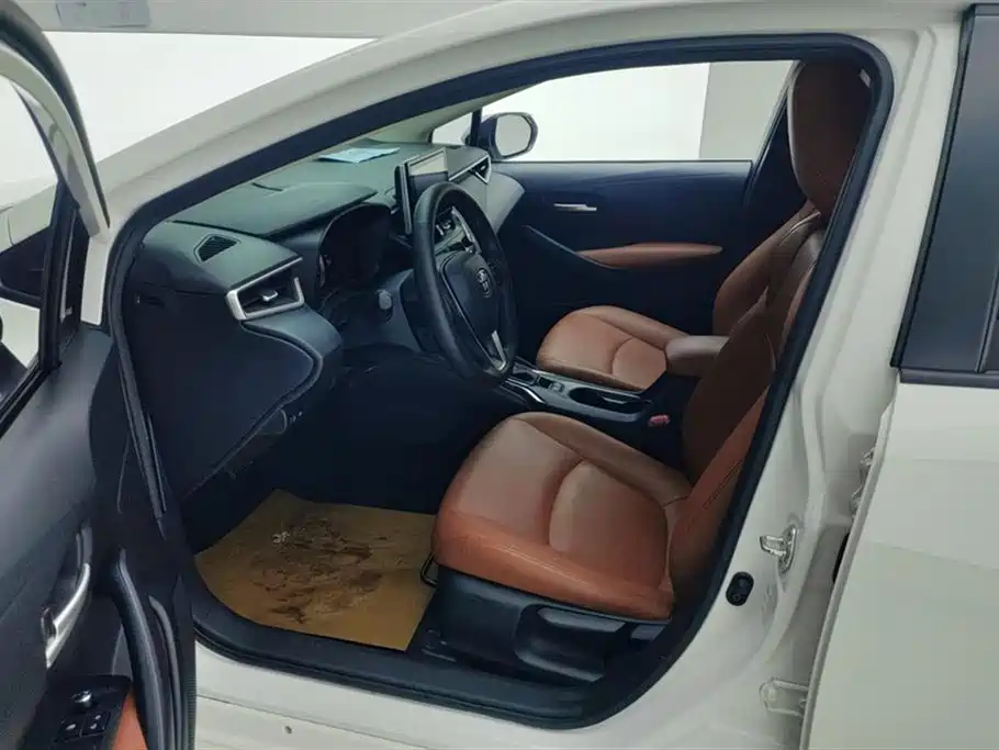 Toyota Corolla 2021 1.2T S-CVT Elite PLUS Edition фото 9
