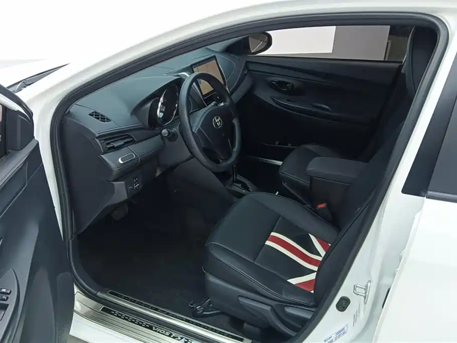 Toyota Vios FS 2017 1.5L CVT Fengchi Edition фото 9