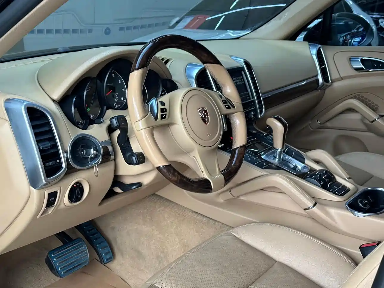 Porsche Cayenne 2011 Cayenne S 4.8L фото 8