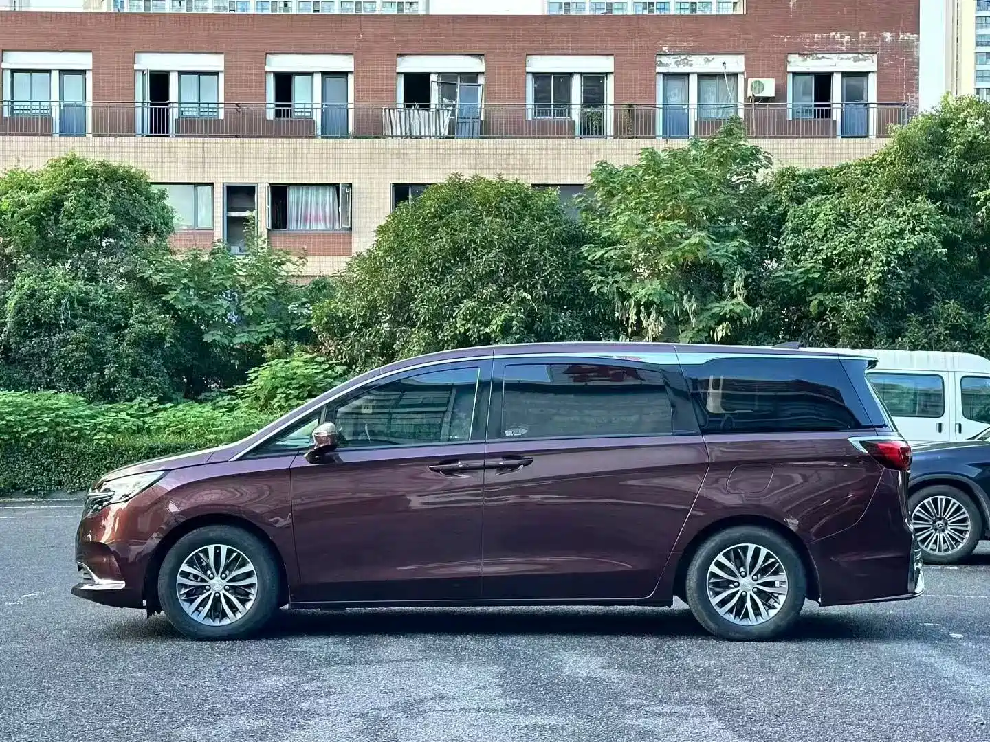 Фото 8 - Buick GL8