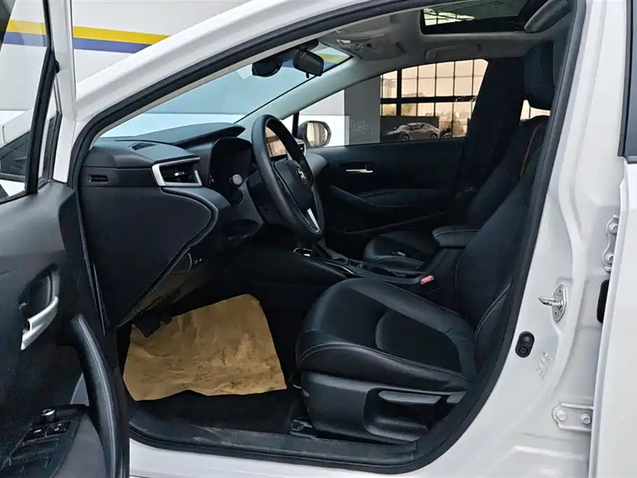 Toyota Corolla 2021 1.2T S-CVT Elite PLUS Edition фото 9