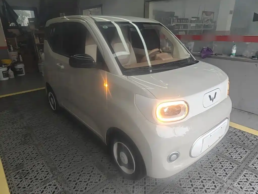 Wuling Motors Hongguang MINIEV 2026 2024 3rd Generation 215km Youth Edition