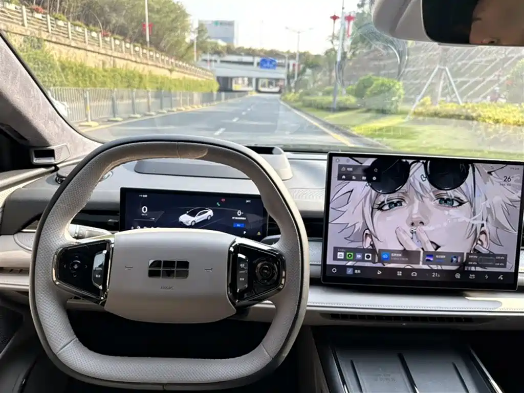 Geely Galaxy Galaxy Xingyao 8 2025 130km EM-P Starship Edition фото 5
