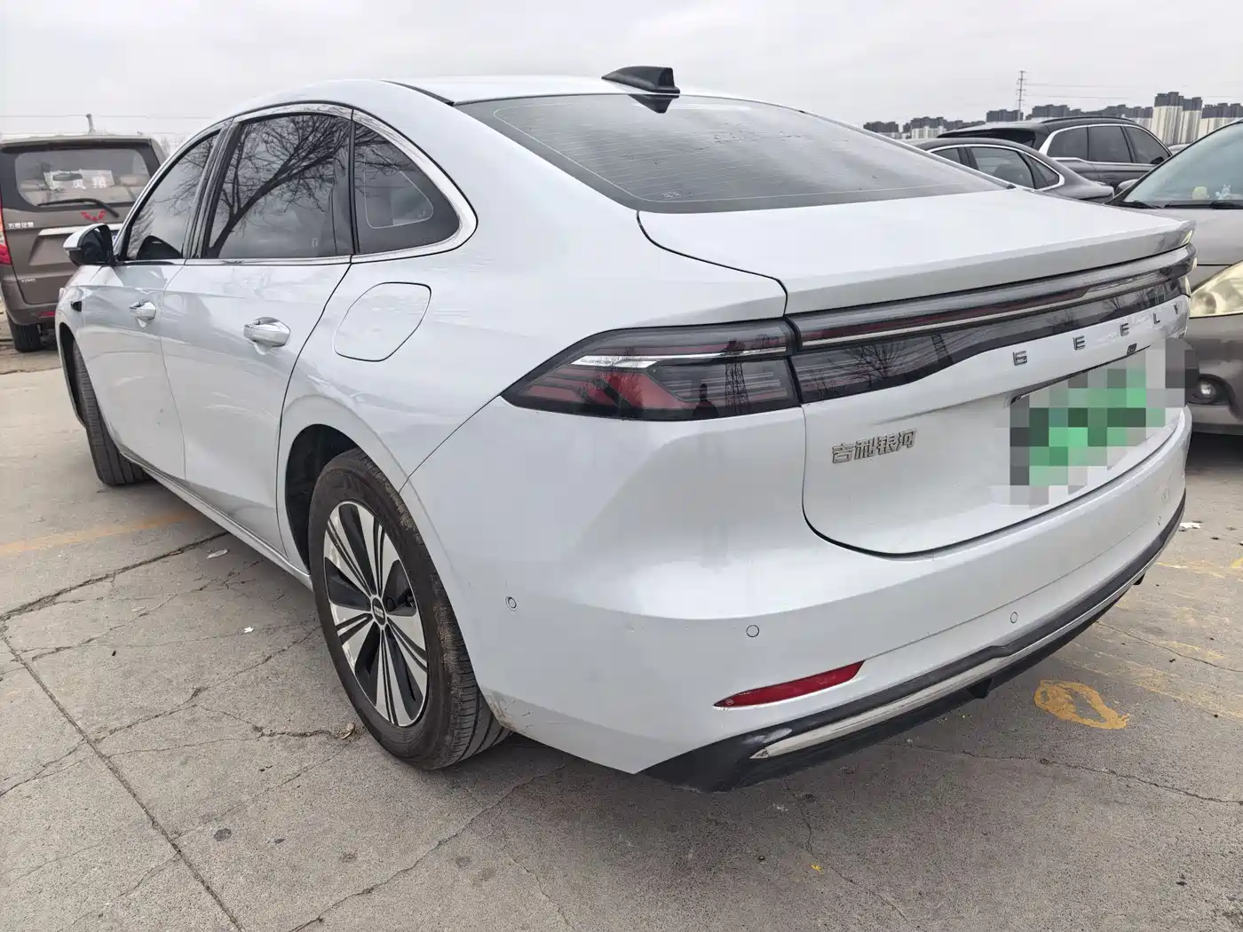 Geely Galaxy Galaxy A7 2025 EM-i фото 9