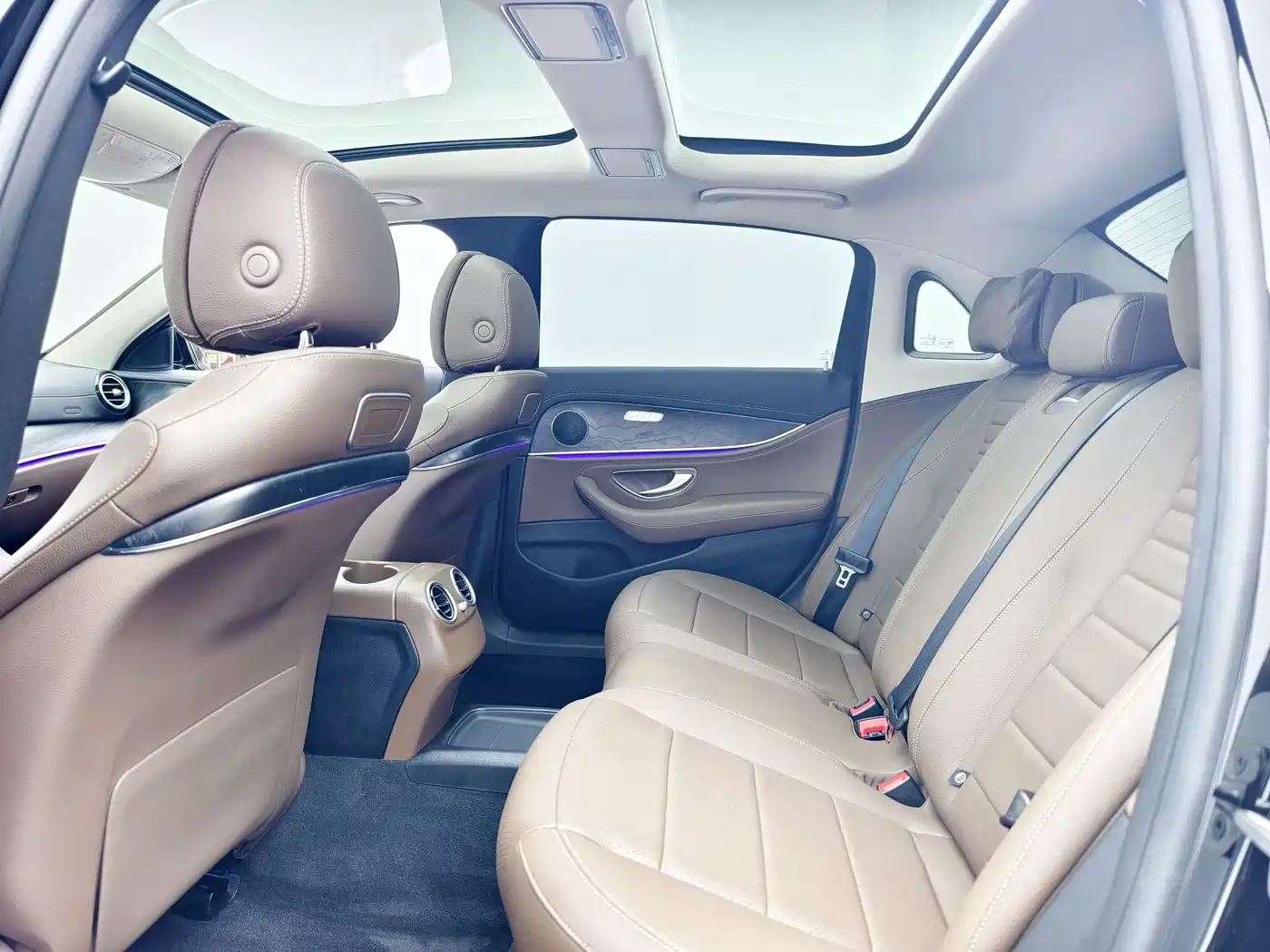 Mercedes-Benz E-Class 2019 Facelift E 300 L Sport Fashion фото 12