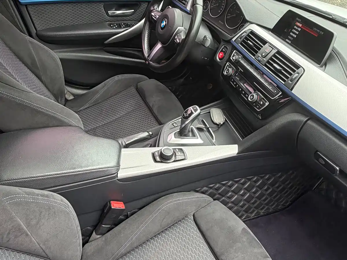 BMW 3 Series 2018 320i M Sport Package фото 8