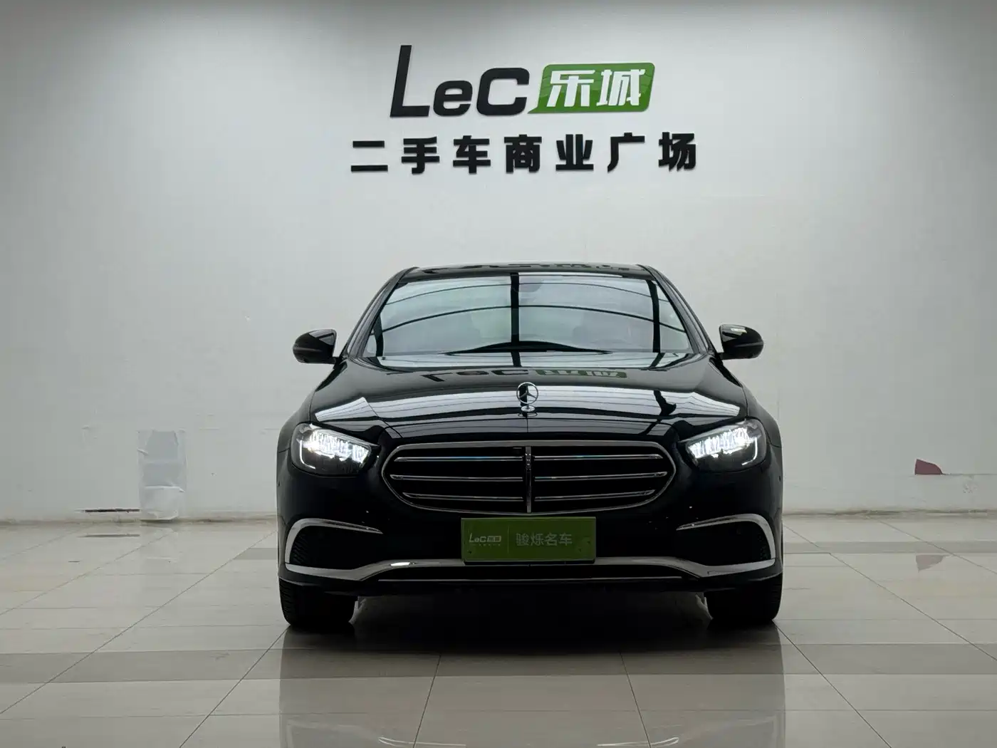 Фото 2 - Mercedes-Benz E-Class