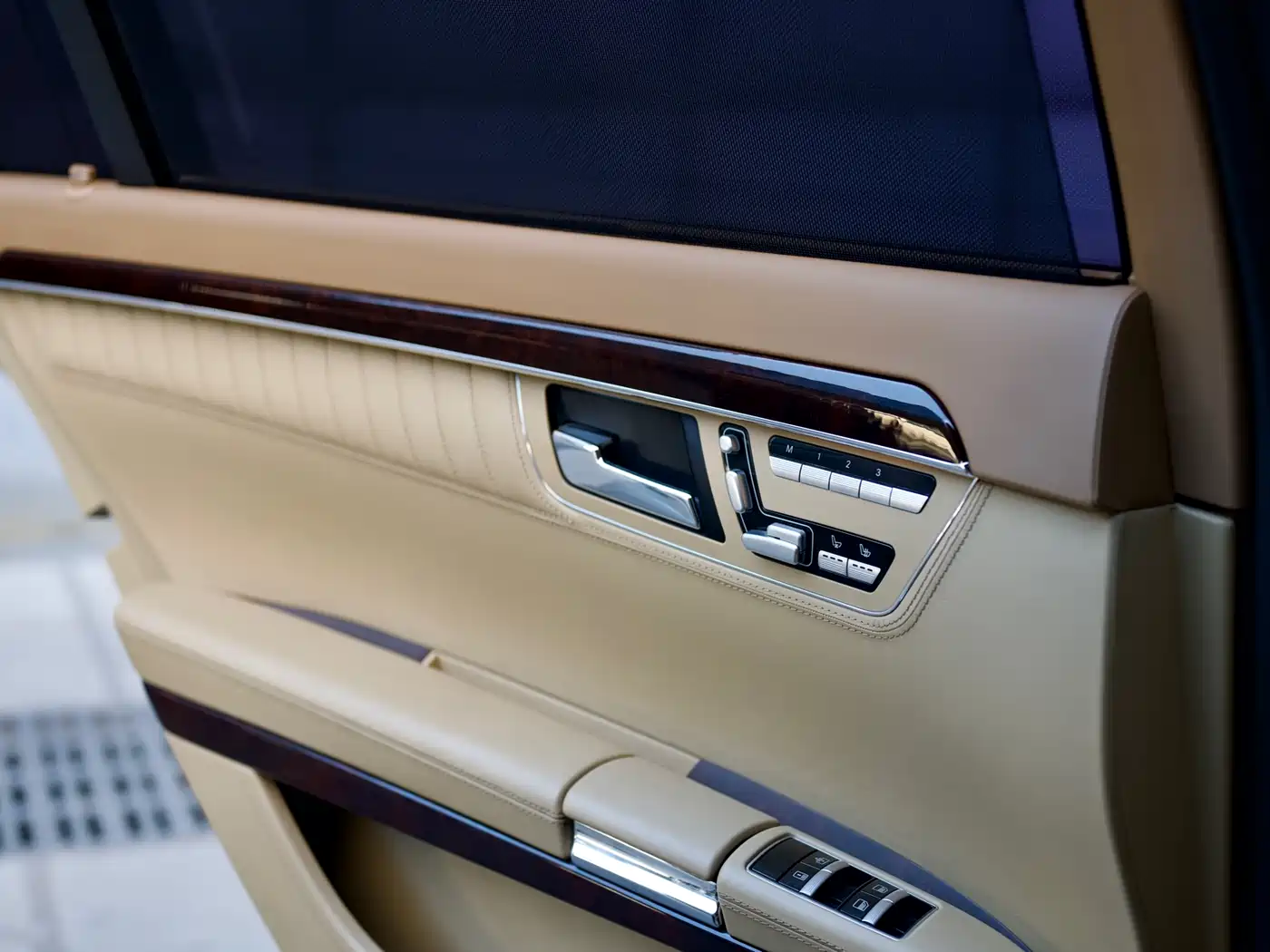 Mercedes-Benz S-Class 2010 S 600 L фото 12