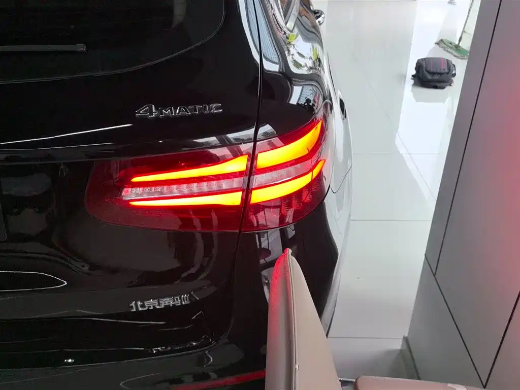 Mercedes-Benz GLC 2019 GLC 260 L 4MATIC Luxury фото 24