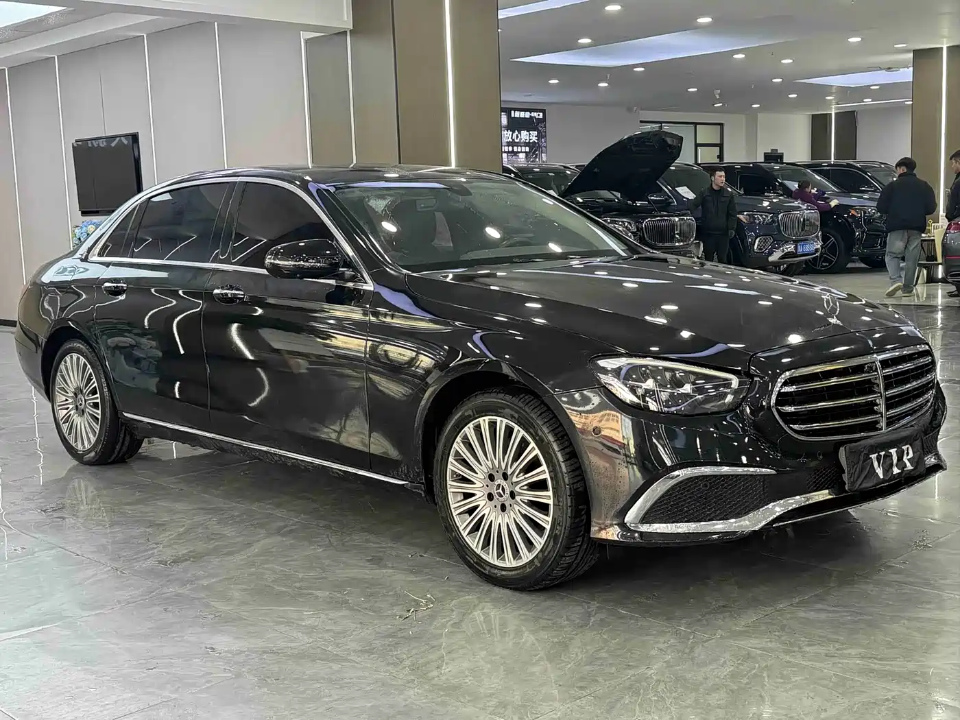 MERCEDES-BENZ E CLASS