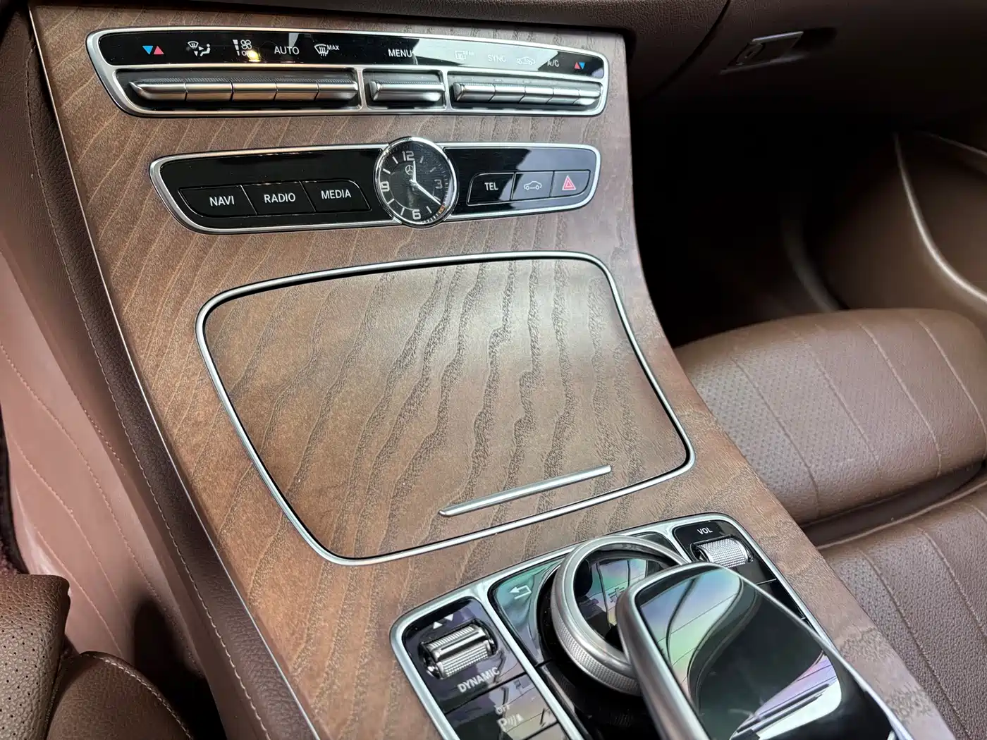 Mercedes-Benz E-Class 2018 E 200 L фото 10