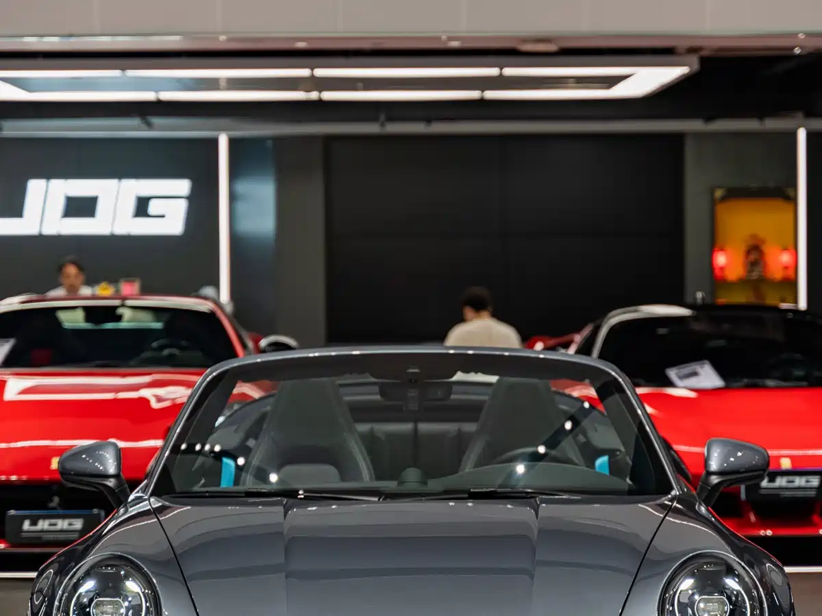 Porsche 911 2025 Carrera Cabriolet 3.0T фото 3