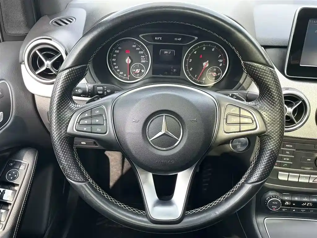 Mercedes-Benz B-Class 2015 B 200 Style фото 7